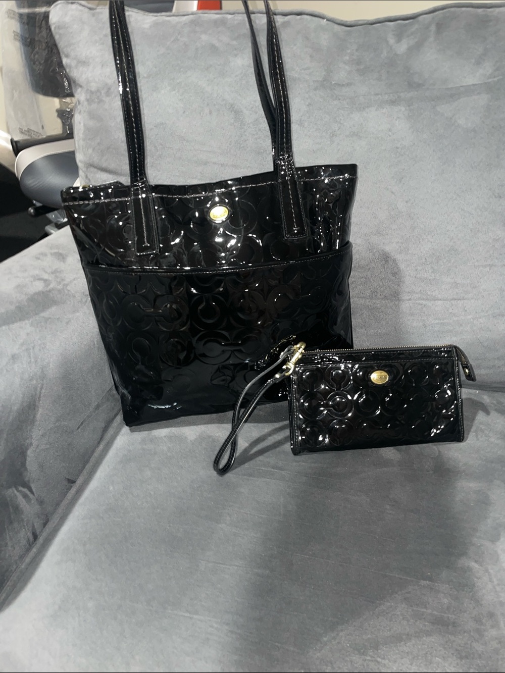 Y2K Coach Black Patent Signature Tote with matching wallet !!